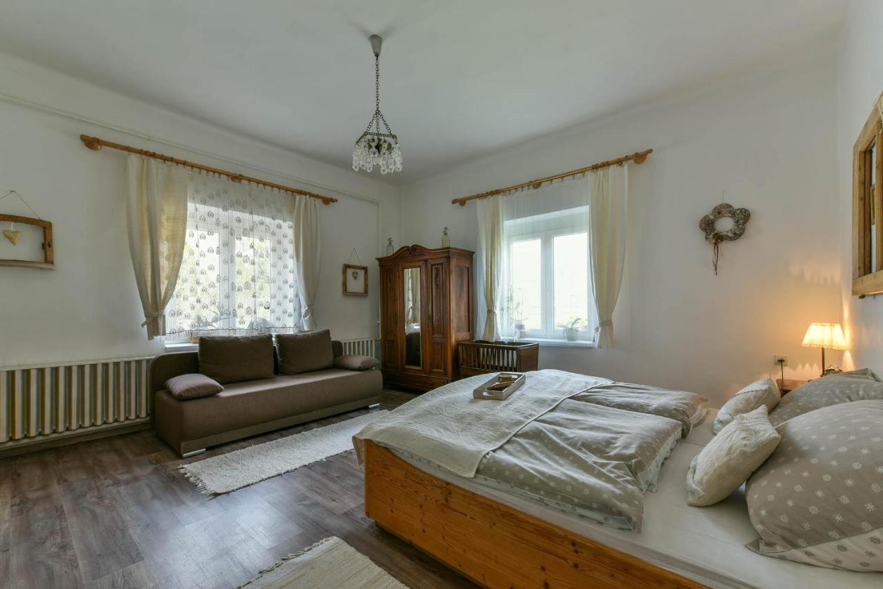 Halhaza Erdeszlak Apartman Sirok Exteriör bild